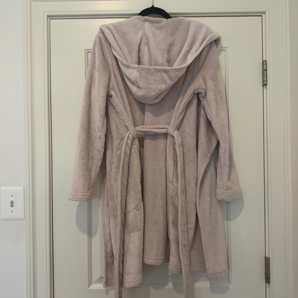 Ugg Women’s Aarti Robe - Picture 3 of 5